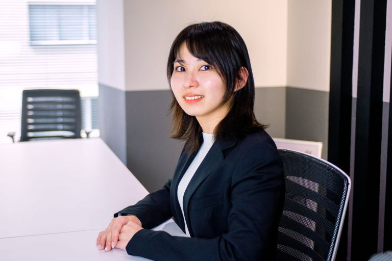 管理部／向井 奈美子